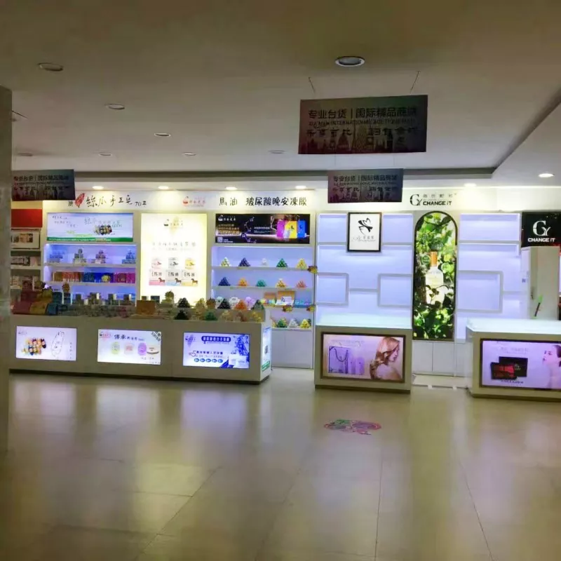 Kosmetik vitrineskab